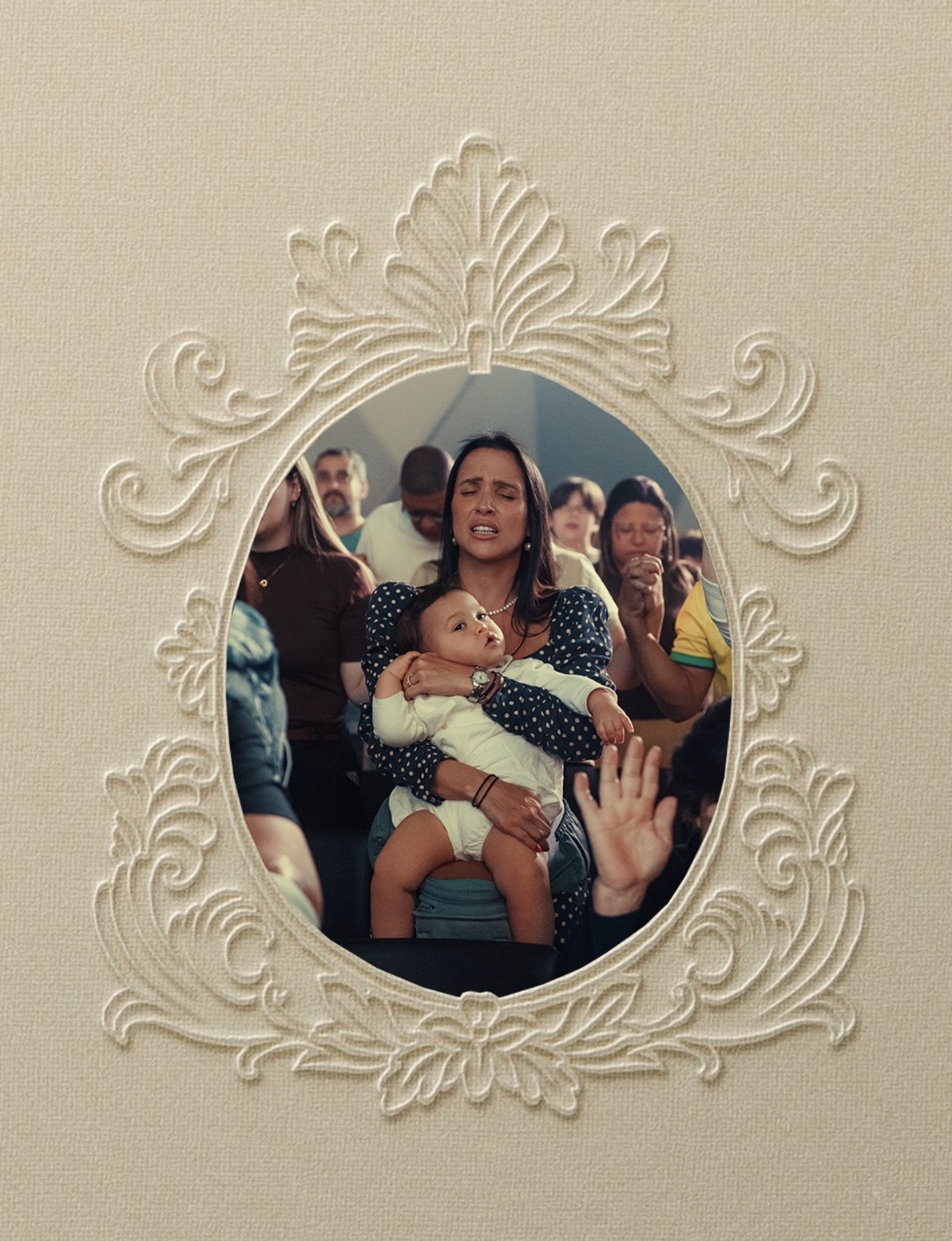 Família reunida na Igreja Pura Fé